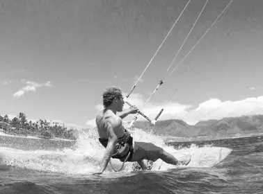 <h6>Watersports</h6>
<p><span class=